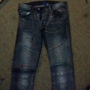 Skinny jeans